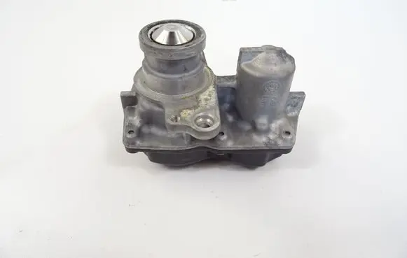 Nissan X-Trail T32 EGR valve 147109816R