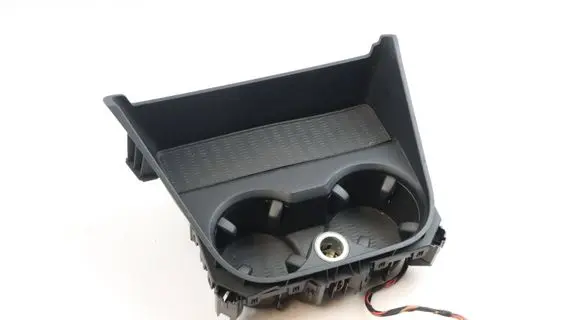 Cup holder front