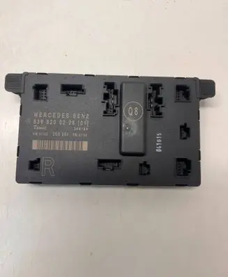 Mercedes-Benz Vito Viano W639 Door control unit/module 6398200226