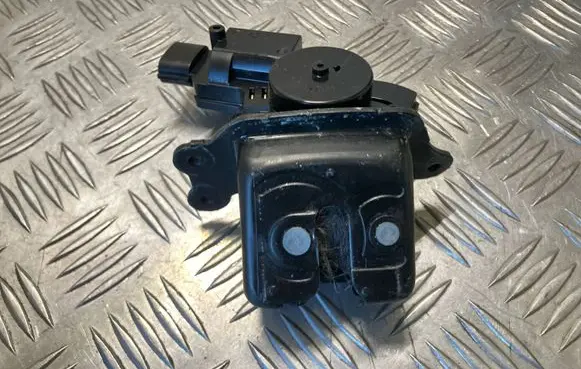 Toyota C-HR I Tailgate/trunk/boot lock/catch/latch 