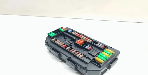 BMW 4 F32 F33 Fuse module 9337879 61149337879