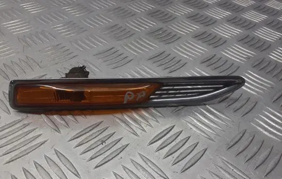 Ford Mondeo MK IV Front indicator light 7S71-13K354