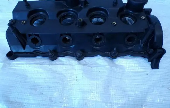 Opel Astra J Rocker cam cover 55573764