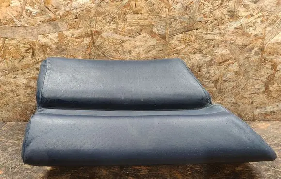 Porsche 928 Rear seat 1643M1