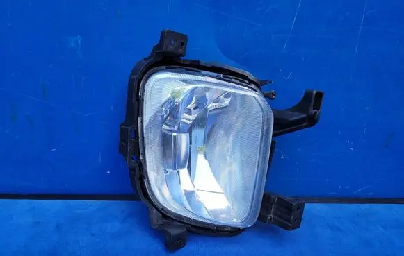 KIA Carens III Front fog light 92202-A4010