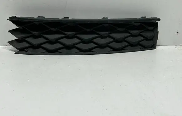 Skoda Superb B9 Front bumper lower grill 3P0853666