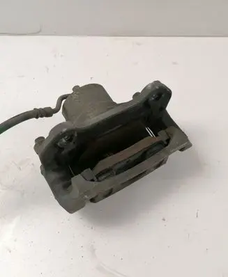 Hyundai Tucson TL Front brake caliper D7606