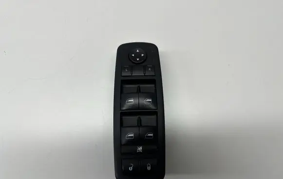 Chrysler Pacifica Electric window control switch P68234092AC 68234092AC 3OS10115697