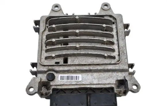 Mercedes-Benz E W212 Engine control unit/module A6519004400 28381051 A6519013900