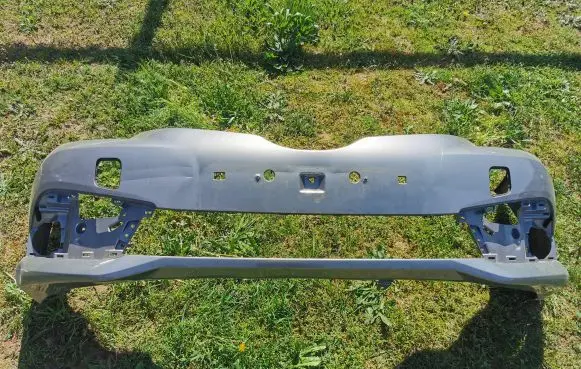 Toyota Auris E180 Front bumper 5251902K40