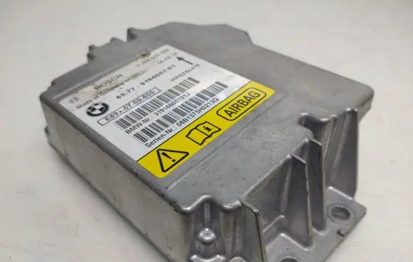 BMW 1 E81 E87 Airbag control unit/module 9166057 0285010066 31916605701J