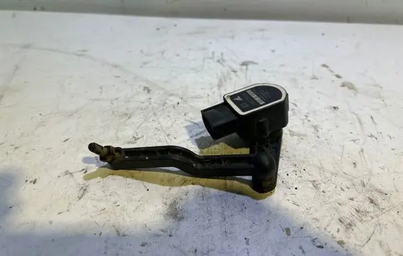 Jeep Cherokee Headlight/headlamp level sensor 1307213013 0790 PA66GF3