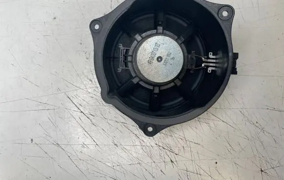BMW X5 E53 Front door speaker 8379568 4913430812 1442144