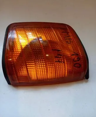 Mercedes-Benz 190 W201 Front indicator light 42665R6