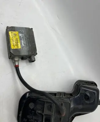 Audi A6 S6 C5 4B Headlight ballast module Xenon 4B0941471 2000R D2SD2R