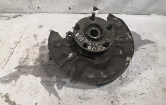 Toyota Avensis T250 Front wheel hub spindle knuckle