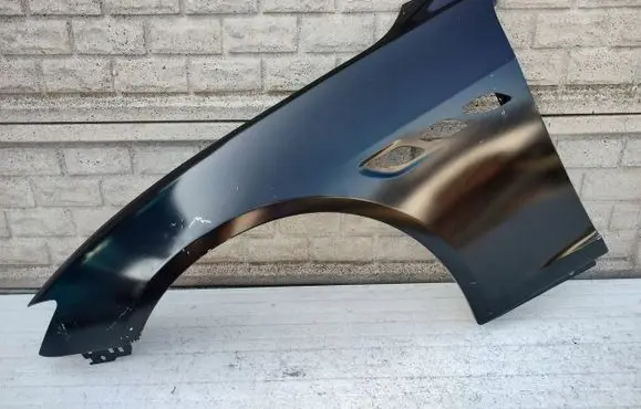 Maserati Quattroporte Fender