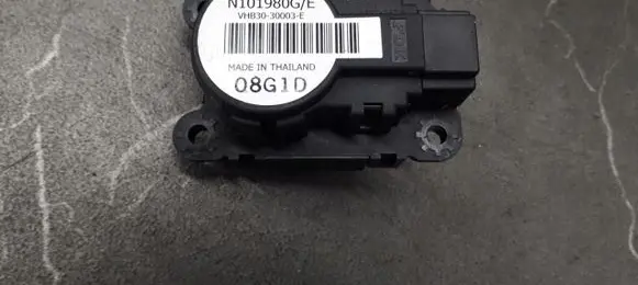 Renault Megane III A/C air flow flap actuator/motor VHB30-30003-E