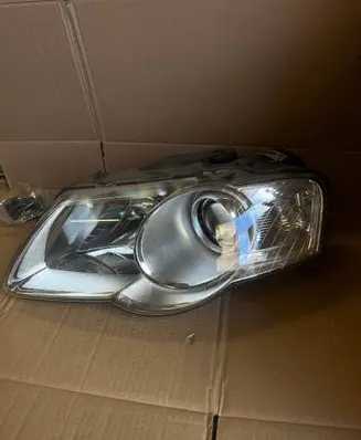 Volkswagen PASSAT B6 Headlight/headlamp