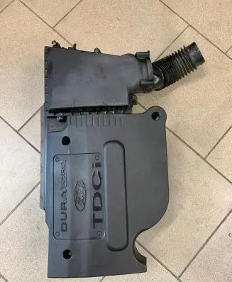 Ford Fusion Air filter box