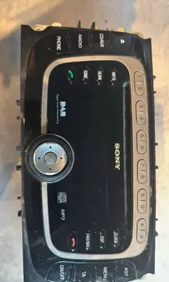 Ford Mondeo MK IV Radio/CD/DVD/GPS head unit VOO7614