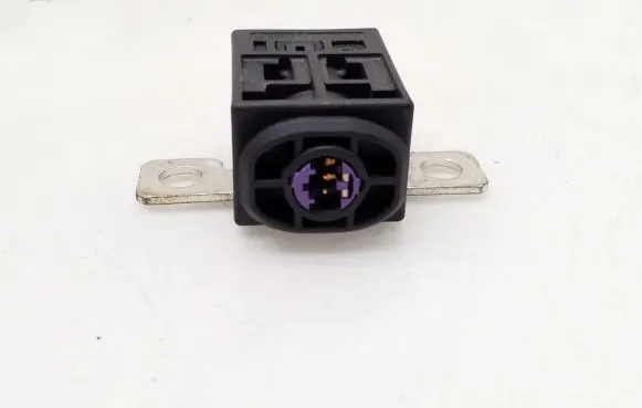 Audi A6 S6 C6 4F Battery relay fuse 4F0915519