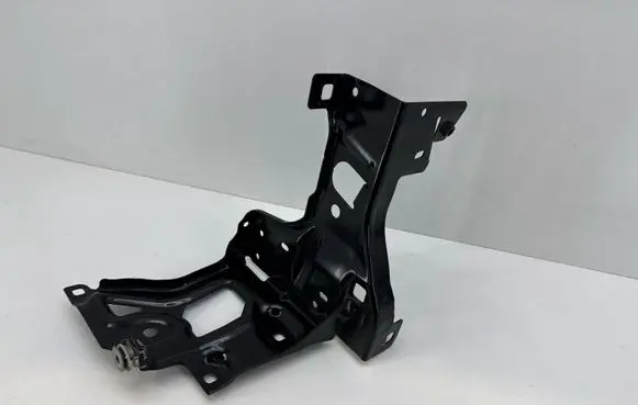 BMW 2 F45 Headlight/headlamp mounting bracket 7302531