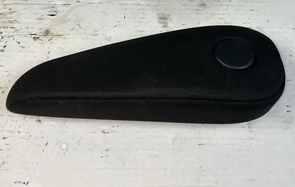 Toyota Avensis T270 Armrest 