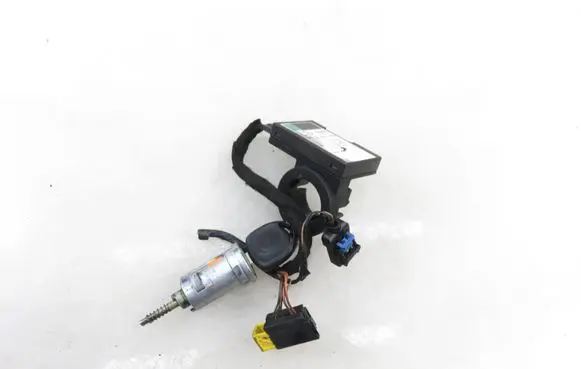 Opel Combo C Ignition lock 24445098 13107754