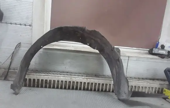KIA Carens II Front wheel arch liner splash guards