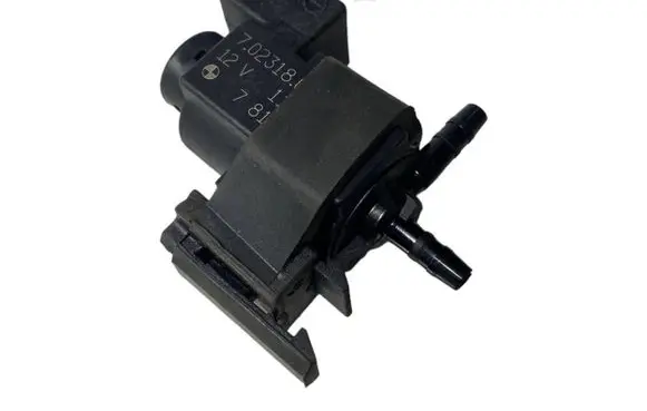 BMW 7 F01 F02 F03 F04 Turbo solenoid valve 11747810831 70231800 026313
