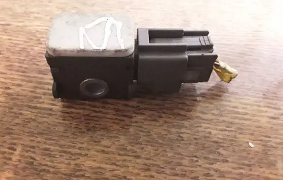 Hyundai Santa Fe Airbag deployment crash/impact sensor 9592028000