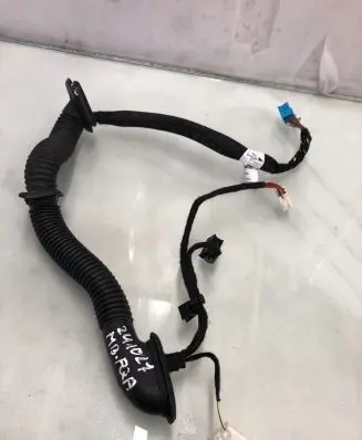 Mercedes-Benz EQA Front door wiring loom A1775405420