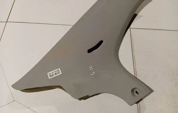 Rover 620 (D) pillar trim (bottom) 