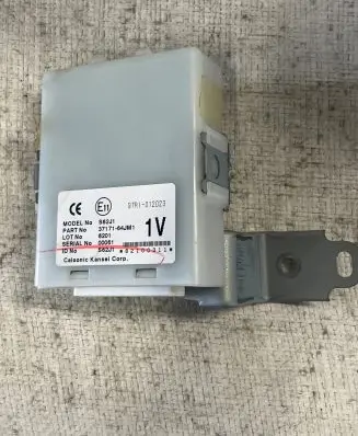 Suzuki Grand Vitara II Other control units/modules 3717164JM1 97RI012023 82100311