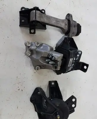 KIA Sportage Engine mount vacuum valve 