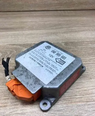 Volkswagen Golf IV Airbag control unit/module 6N0909603 5WK4137 WITHPLUG
