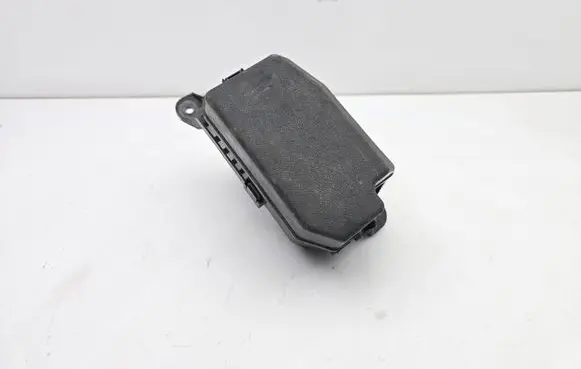 Mitsubishi Outlander Fuse module 7632NA