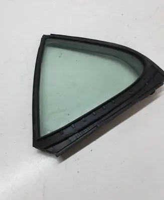 Rear vent window glass