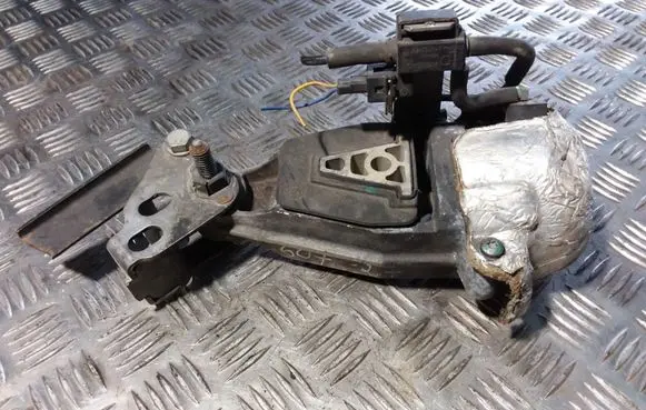 Peugeot 607 Engine mount bracket 326C65