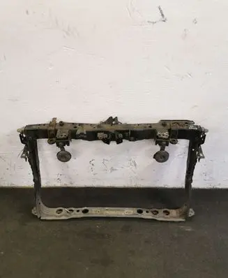Toyota Prius (XW30) Radiator support slam panel