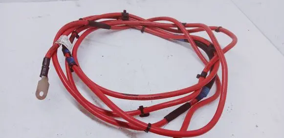 Mercedes-Benz E W212 Positive cable (battery) A2124404138