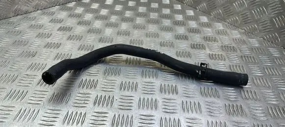 Toyota Avensis T270 Engine coolant pipe/hose