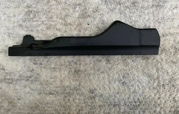 Opel Insignia A Front driver seat rail trim 330839475 13281332