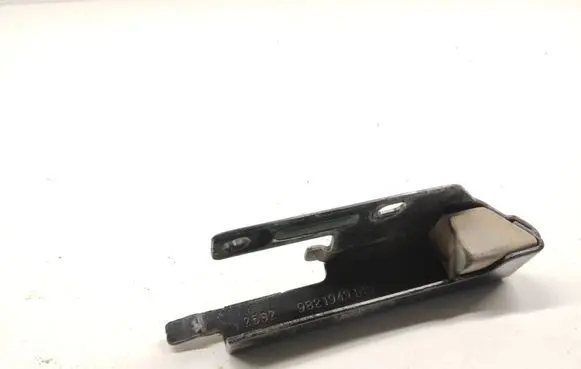 Citroen Berlingo Sliding door bottom rail 9821949180