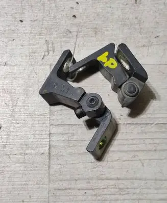 Volkswagen Touran III Front door hinge set 8X0831403E