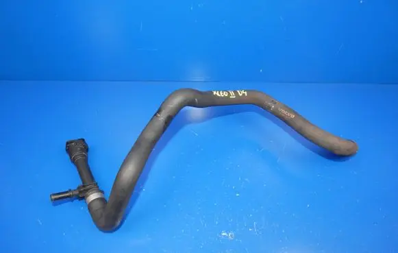 Volvo XC60 Engine coolant pipe/hose 31657977