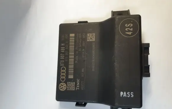 Audi A4 S4 B8 8K Gateway control module 8T0907468H 403221