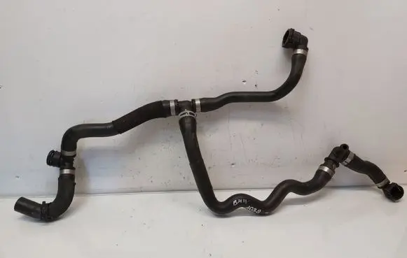 BMW 2 F45 Engine coolant pipe/hose