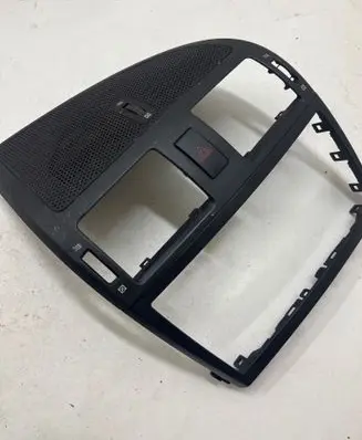 Toyota Avensis T270 Dash center air vent grill 5567005090